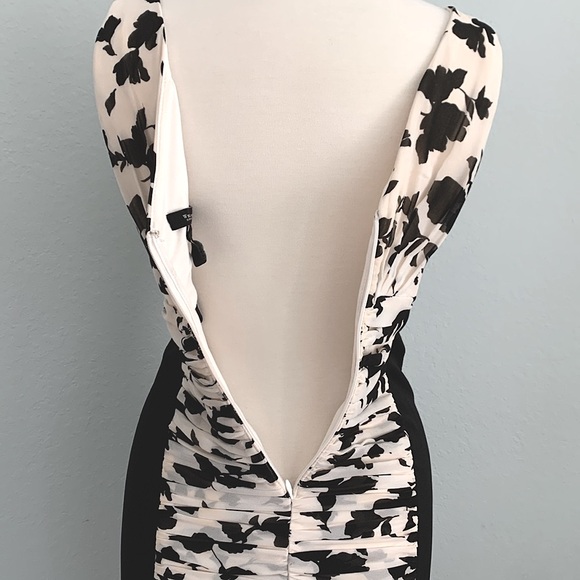 WHBM Instantly Slimming Ruched Dress - Picture 10 of 13